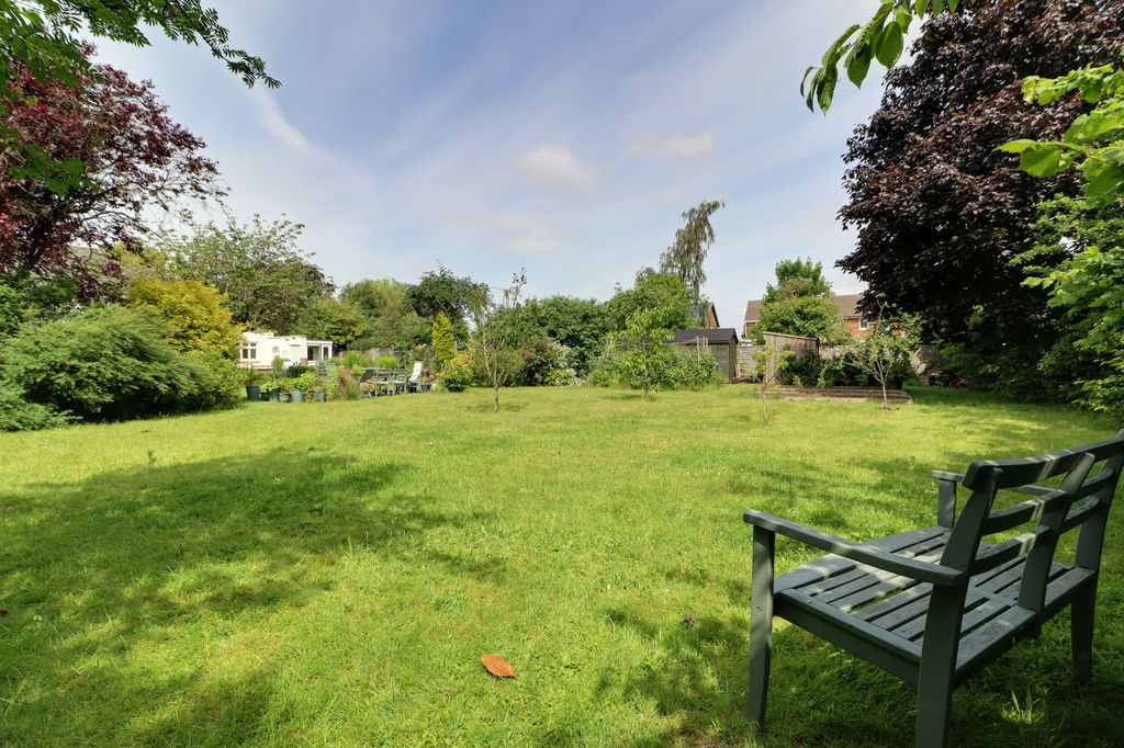 Additional image 37 of 5 bed detached house for saleWestcliff Gardens, Scunthorpe DN17