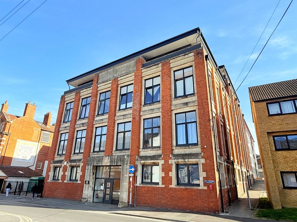 Property photo 1 of 10