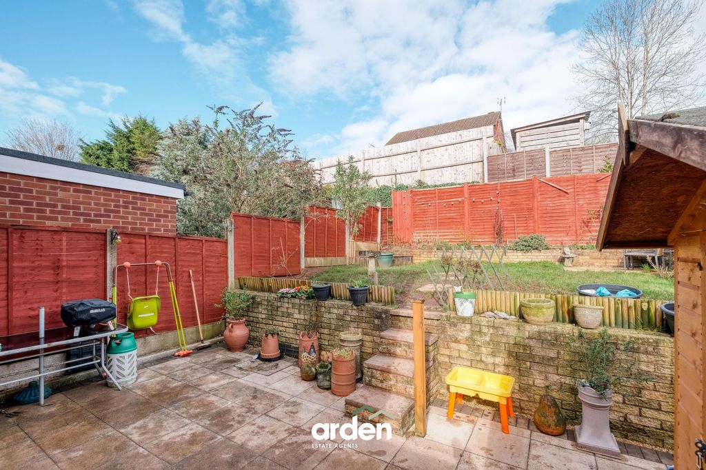 Property photo 2 of 8