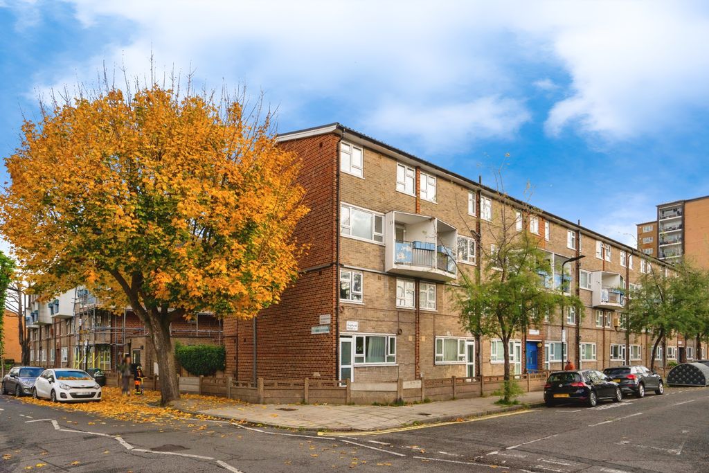 Property photo 2 of 20