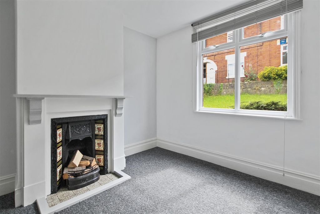 Property photo 2 of 14 Brook Terrace (2).Jpg