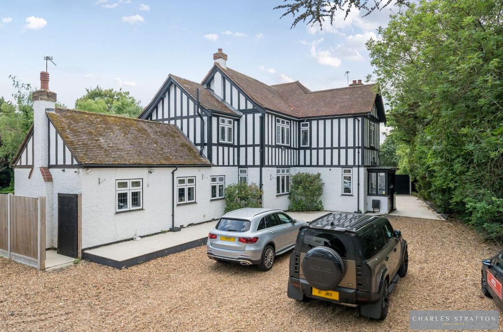 Property photo 2 of 23