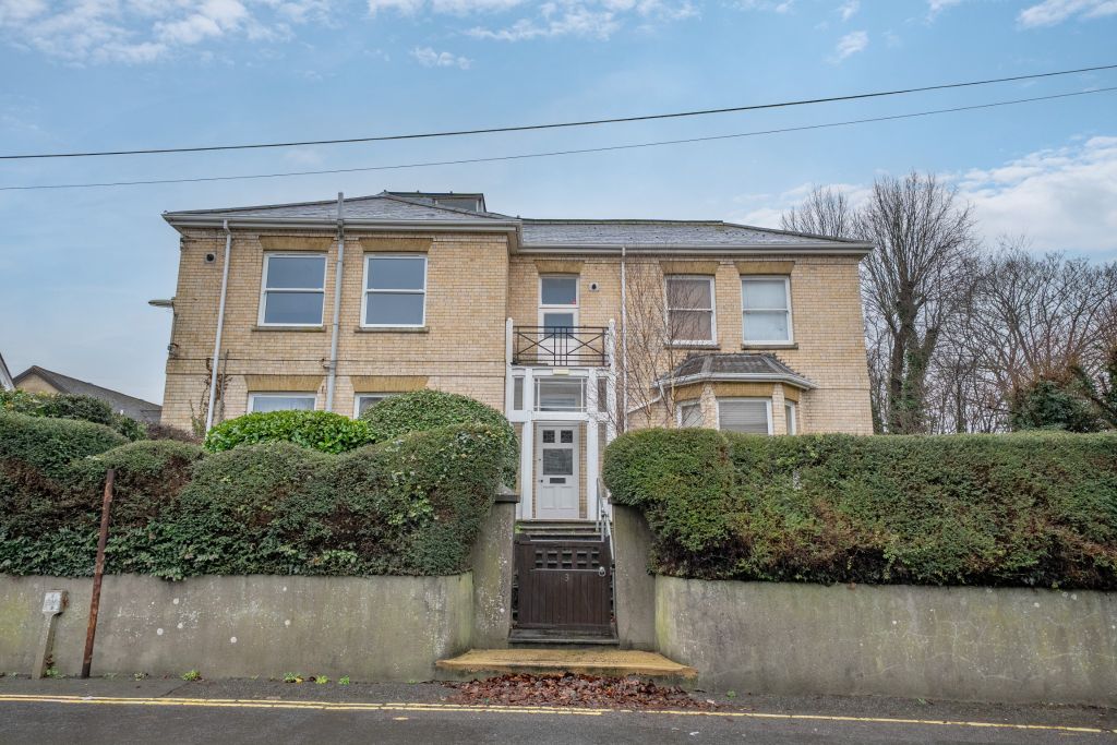 Property photo 1 of 22