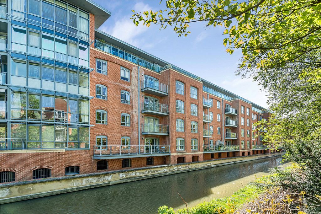 3 bed flat for saleWalton Well Road, Waterfront OX2