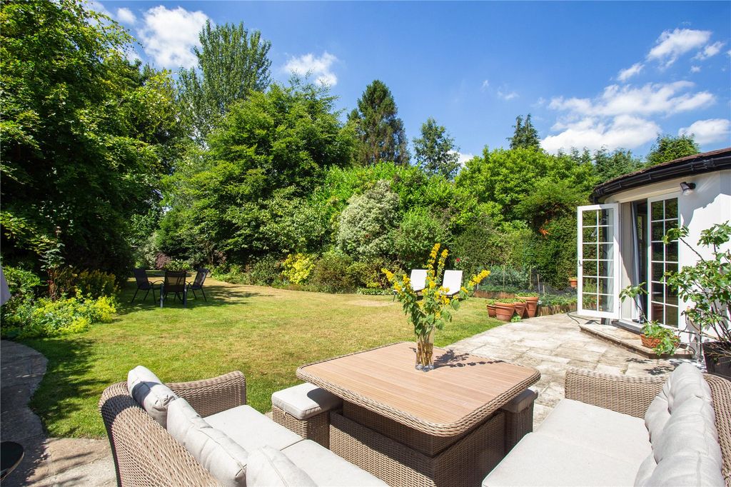 Property photo 3 of 23 Picture No. 18