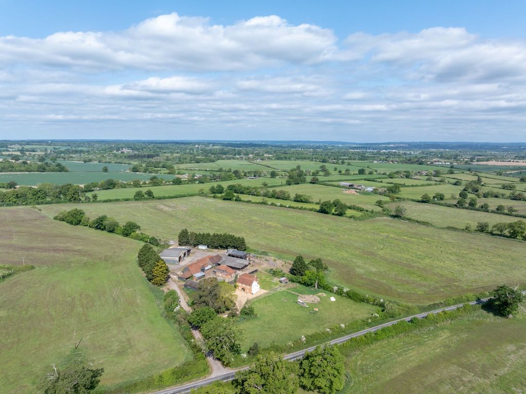 Property photo 1 of 40 Beech Hill Estate