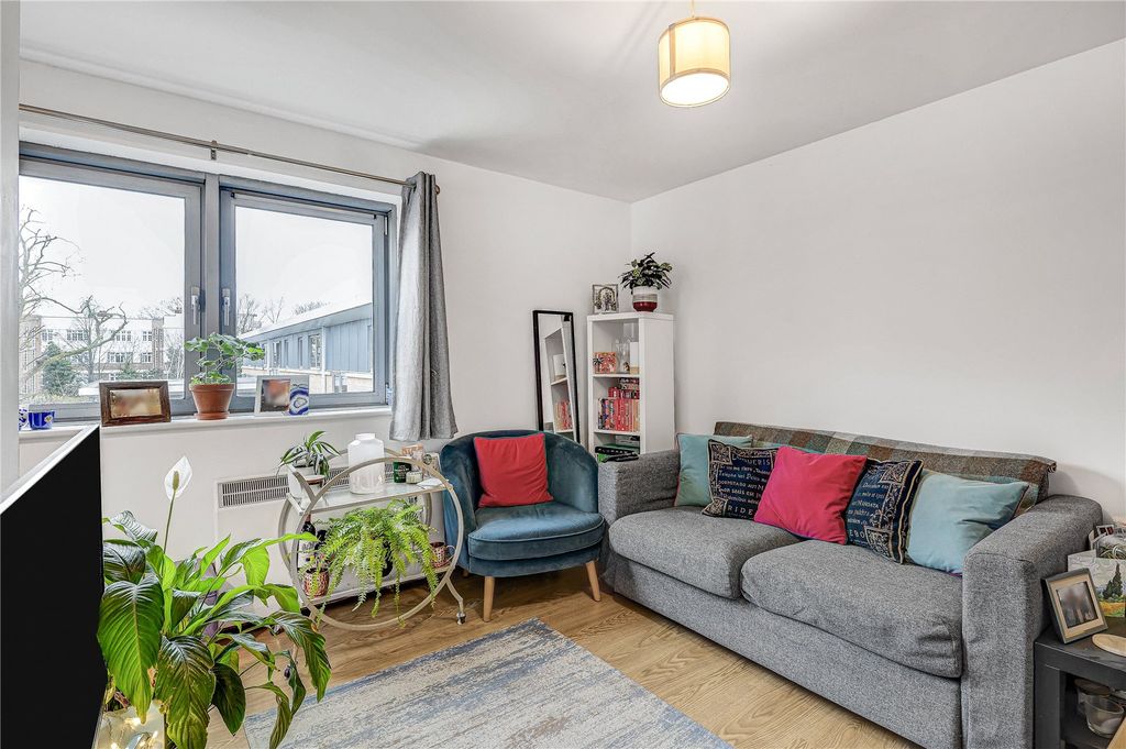 Property photo 3 of 9 Picture No. 08