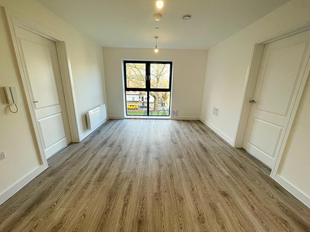 Property photo 3 of 10 Living Room.Jpg