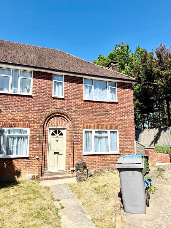 Property photo 1 of 3