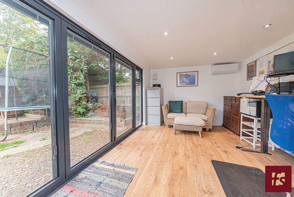 Additional image 32 of 4 bed detached house for saleThe Avenue, Crowthorne, Berkshire RG45