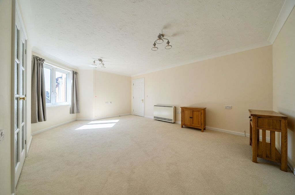 Property photo 3 of 20