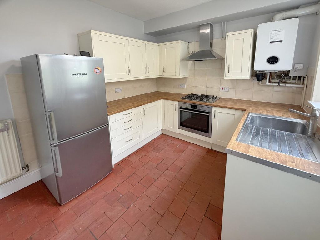 Property photo 2 of 12 Img_1921.Jpg