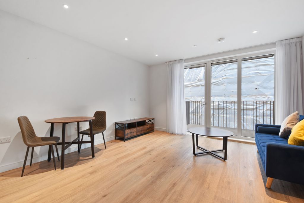 Property photo 1 of 11 10-E204Gcmck - 20 Viola House -Reception 2 -Origin