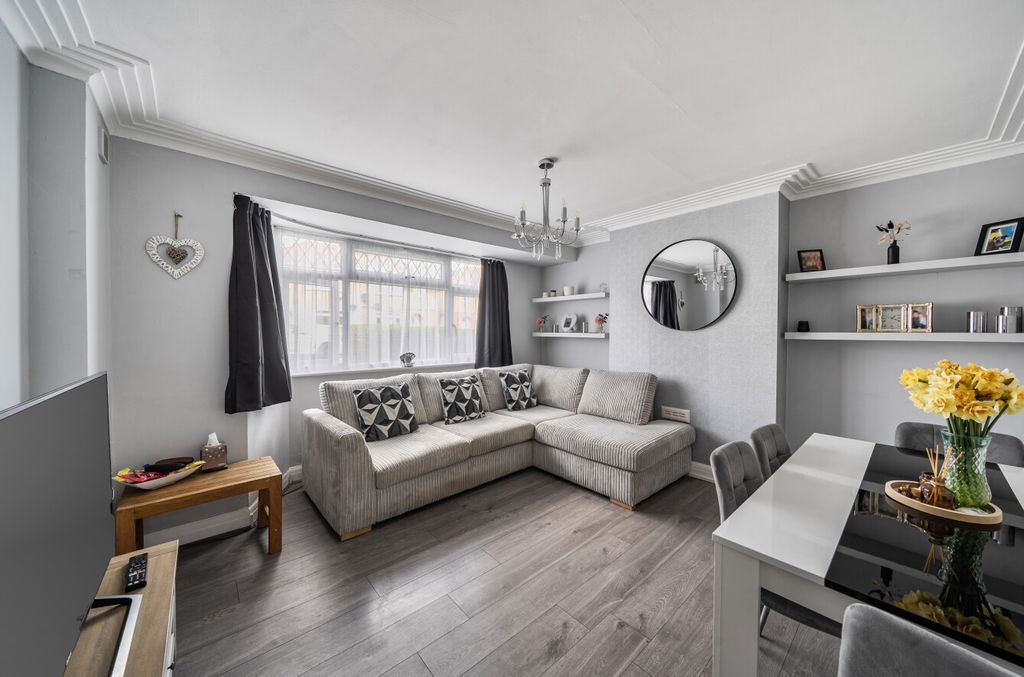 Property photo 3 of 20 1434009-16-69ce78...