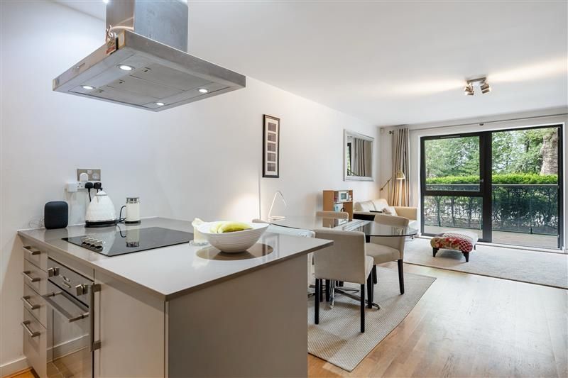 Property photo 2 of 25 A726A719-d0F2-4d8...