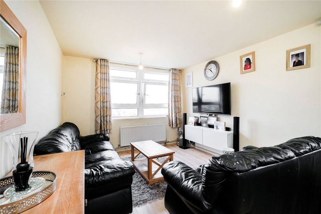 Property photo 2 of 9 Reception/Diner