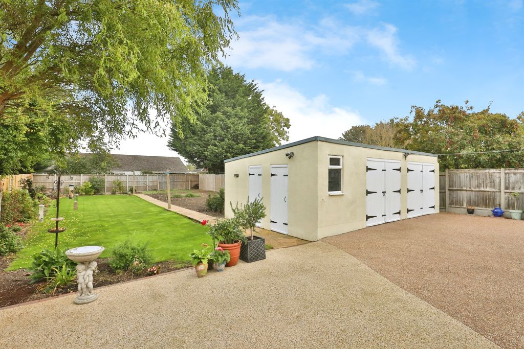 Property photo 3 of 24