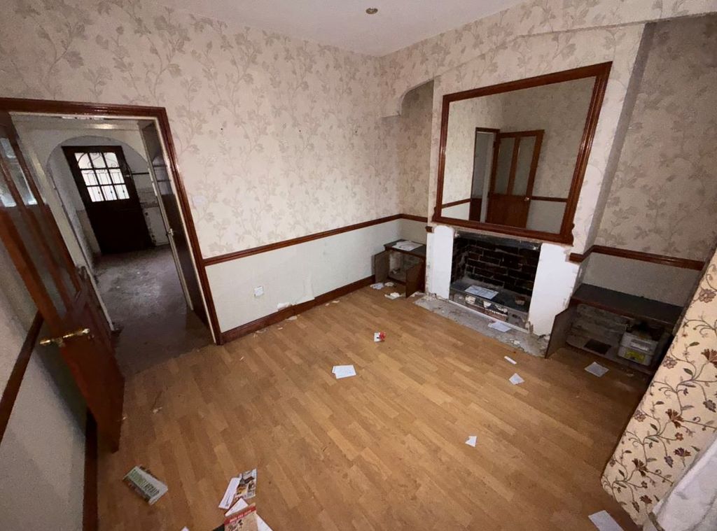 Property photo 3 of 22