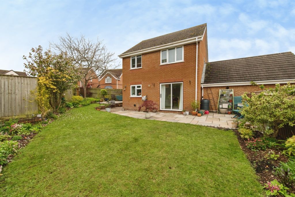 Property photo 3 of 17