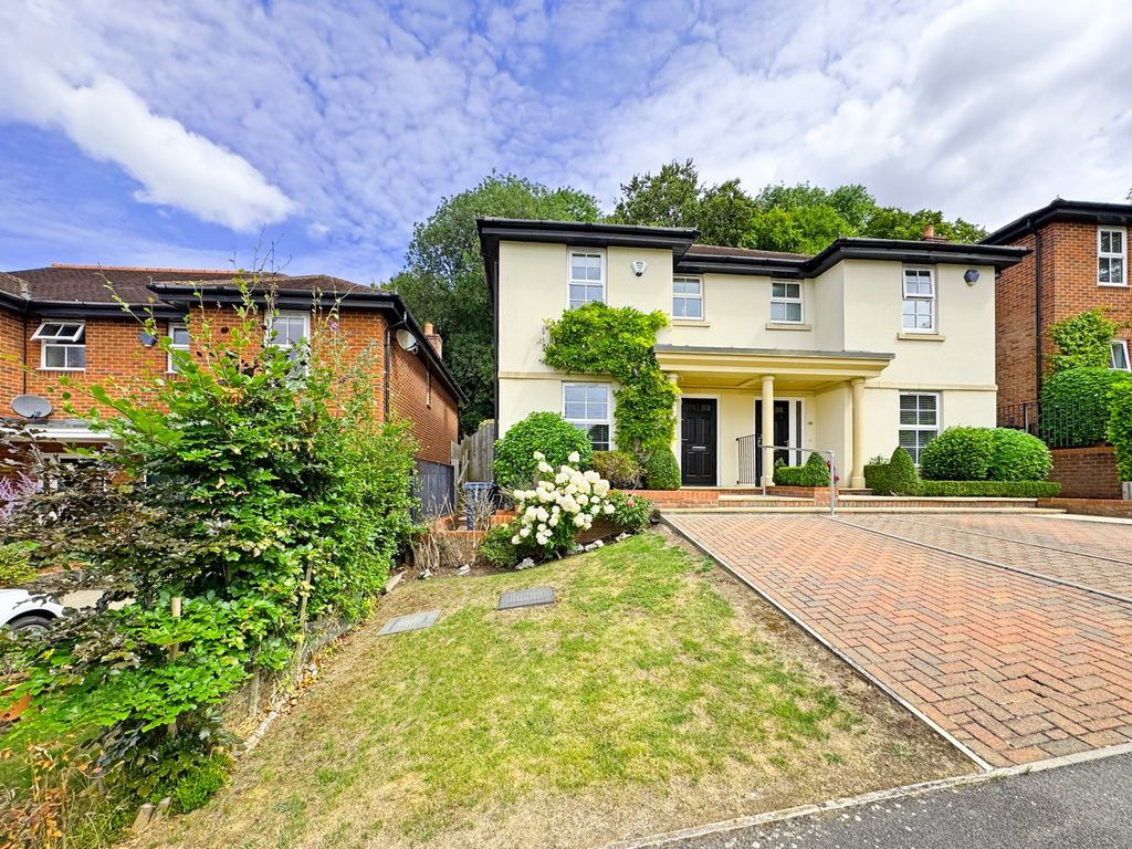 Property photo 1 of 16