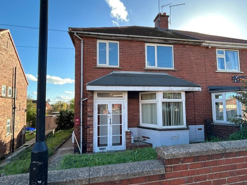 Property photo 2 of 6 First Floor Flat
