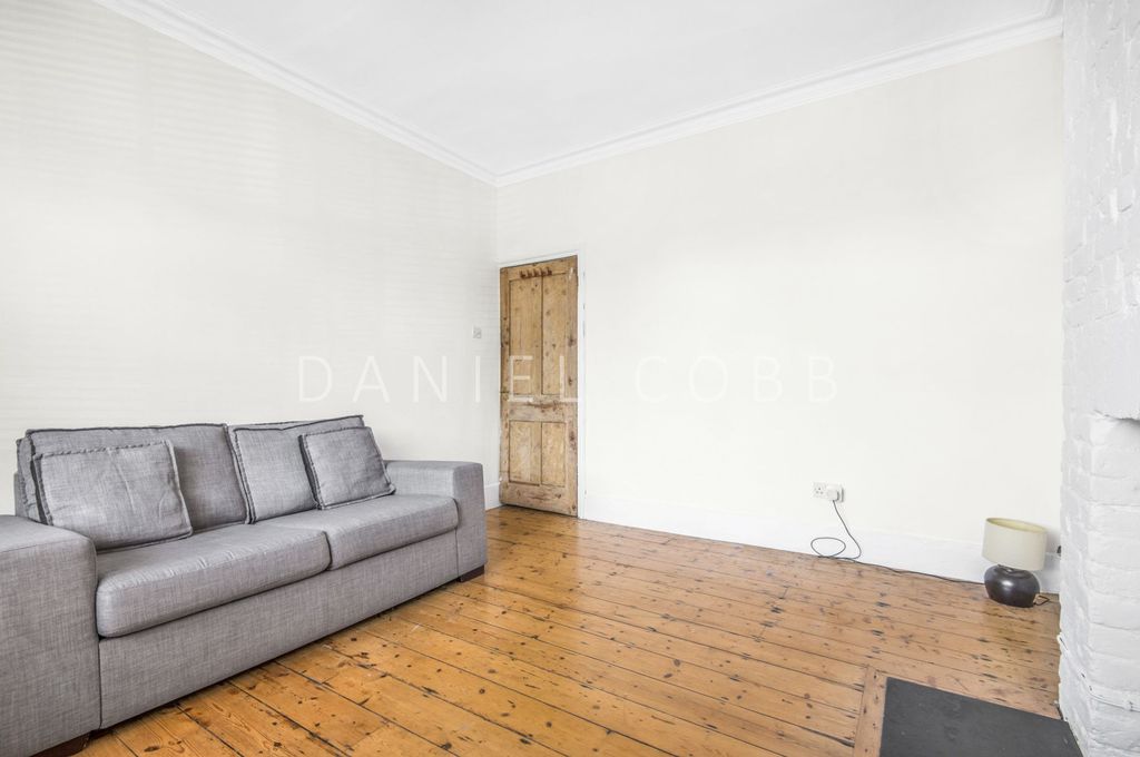 Property photo 3 of 13