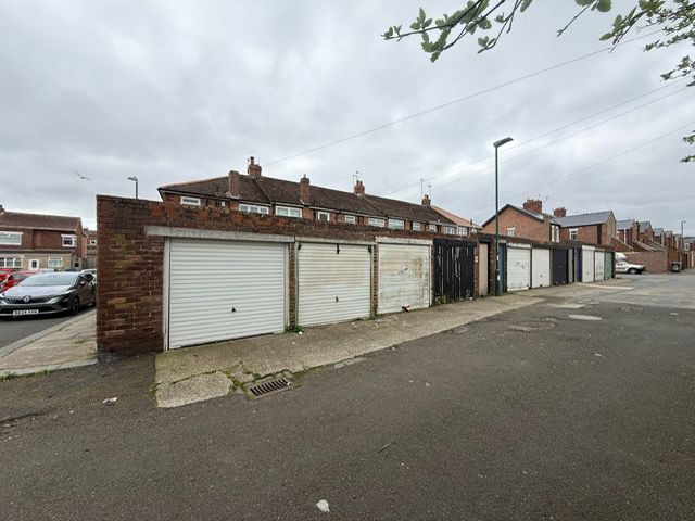 Property photo 1 of 3