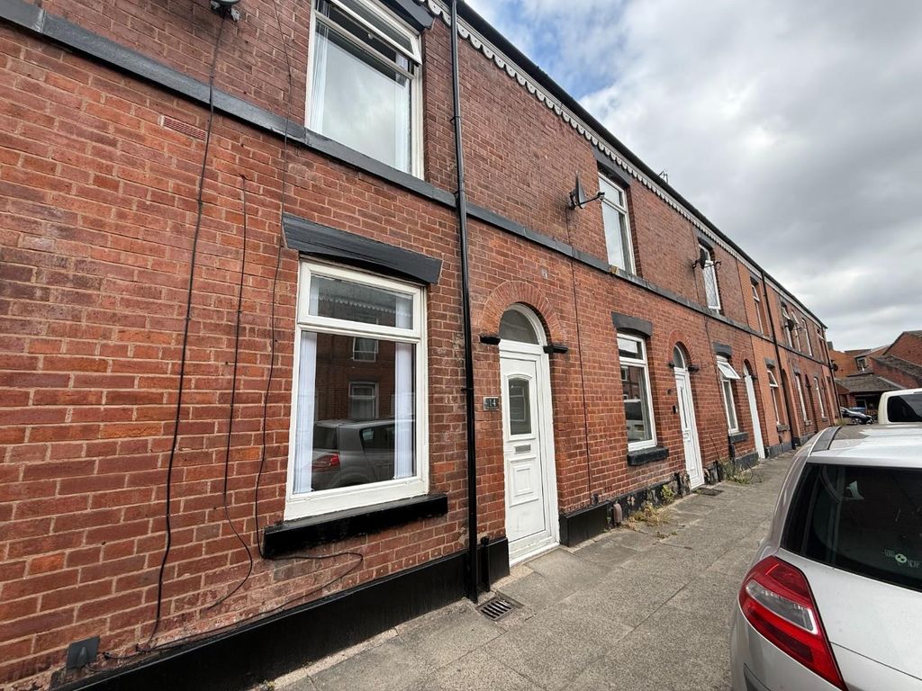 Property photo 1 of 16
