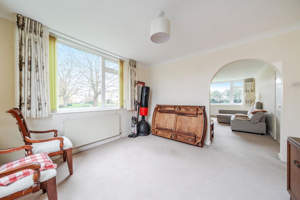 Property photo 3 of 21