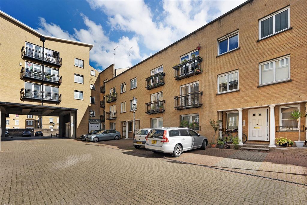 Property photo 1 of 12 Millennium Place