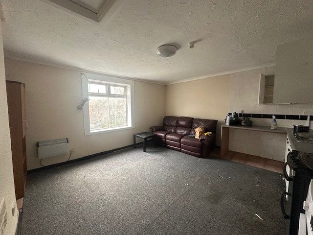 Property photo 3 of 4