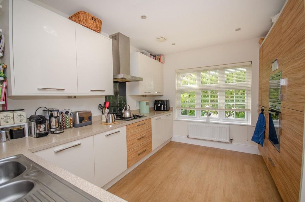 Property photo 3 of 22 Kitchen.Jpg