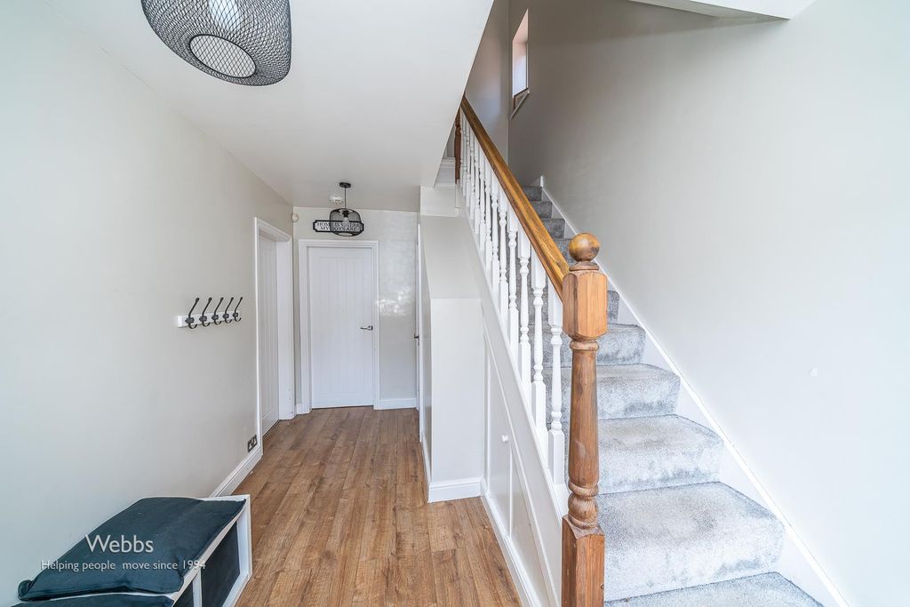 Property photo 3 of 25 Â© Webbs Estate Agents Â© (18 Of 83).Jpg