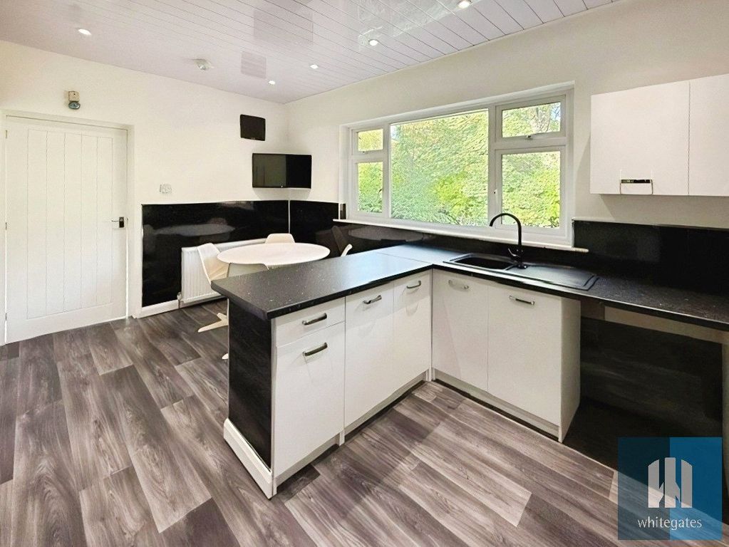 Property photo 2 of 32 Picture No. 26