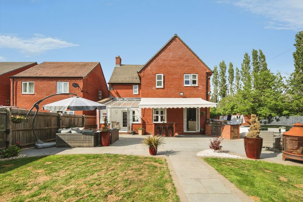 Property photo 3 of 21 Pbox-Img.Jpg