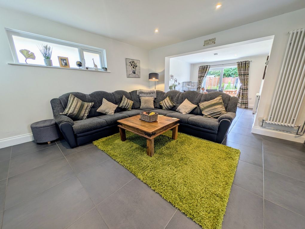 Property photo 1 of 37