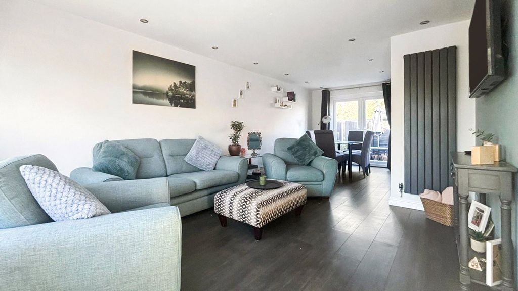 Property photo 3 of 12 Living Room