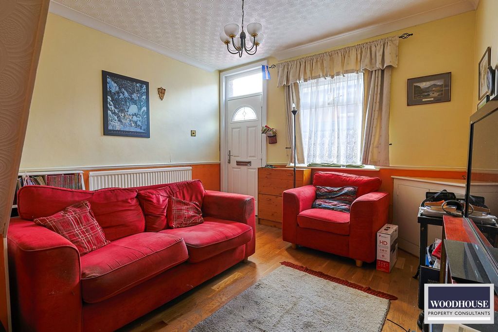 Property photo 3 of 23