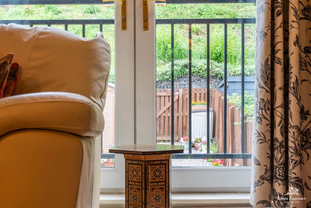 Additional image 43 of 4 bed property for saleRosslyn Avenue, Perth PH2