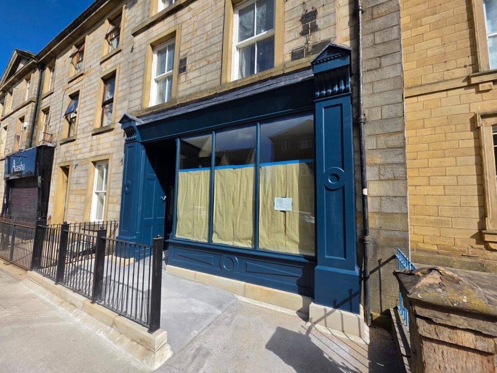 Property photo 1 of 3