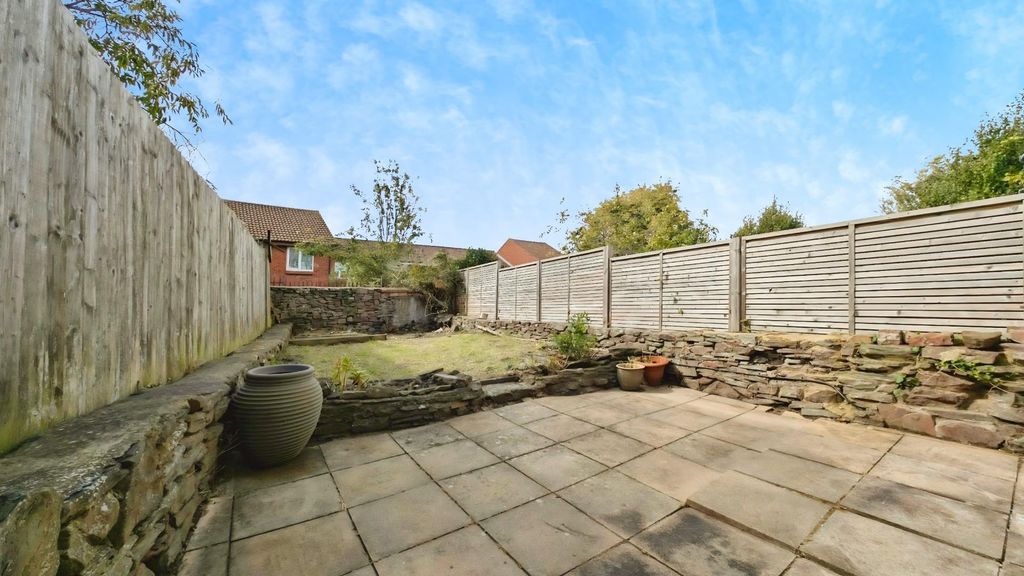 Property photo 3 of 18 822F9Aa1-Pxl_20250915_125440025.Jpg