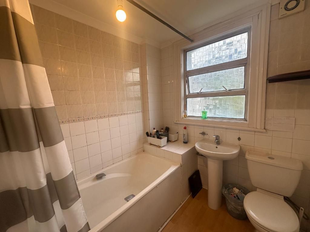 Property photo 3 of 4