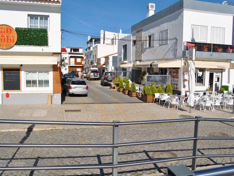 Property photo 2 of 42