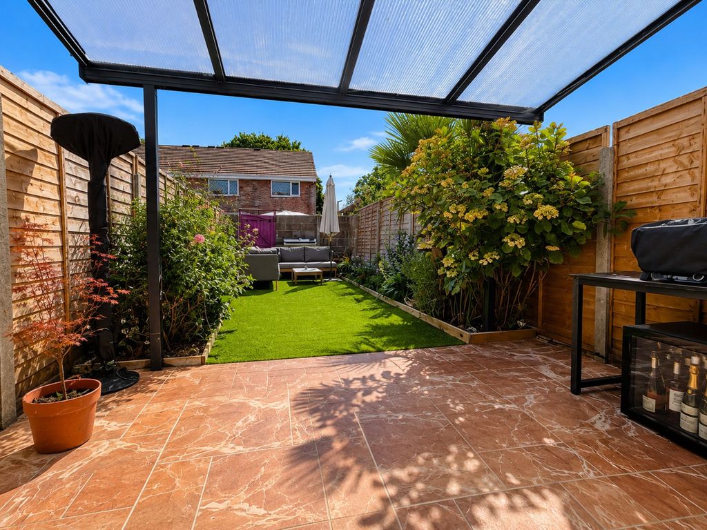Property photo 2 of 12