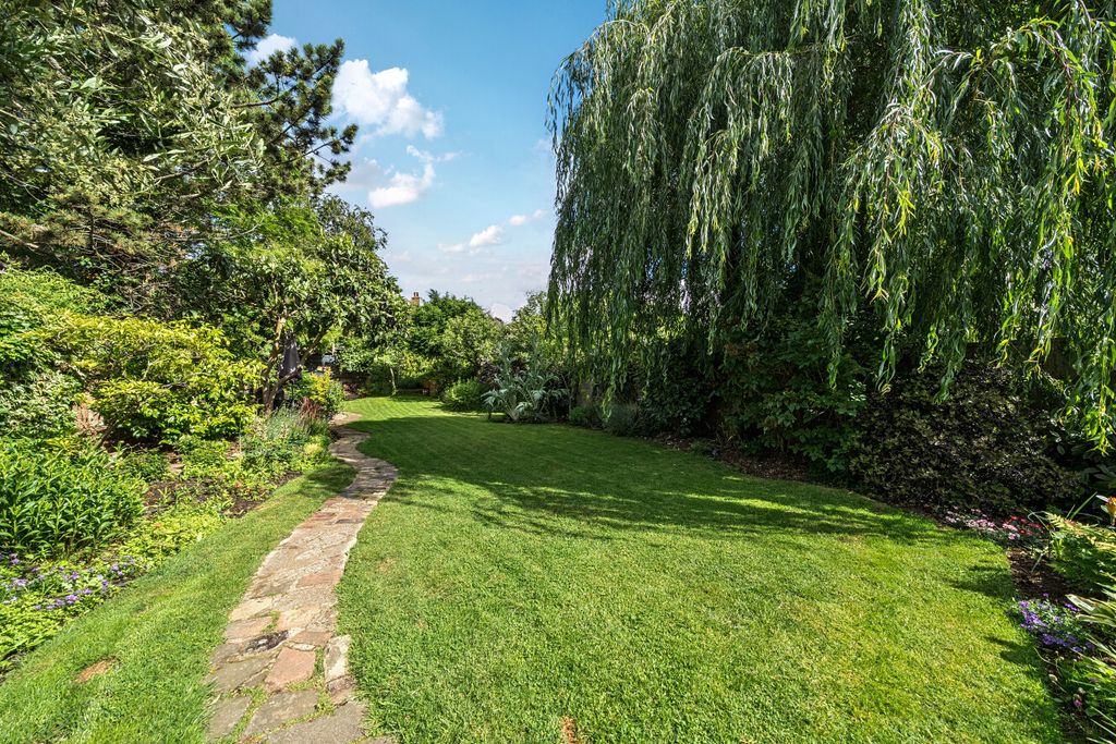 Property photo 2 of 20 1470355-11-6A22A9...