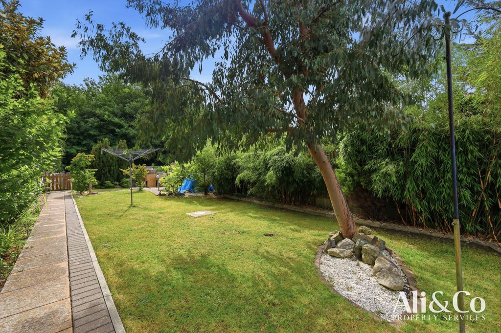 Property photo 2 of 22