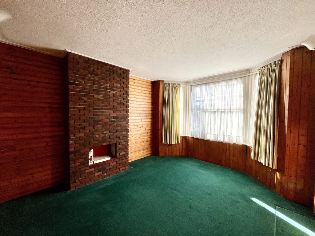 Property photo 2 of 11 Not Specified