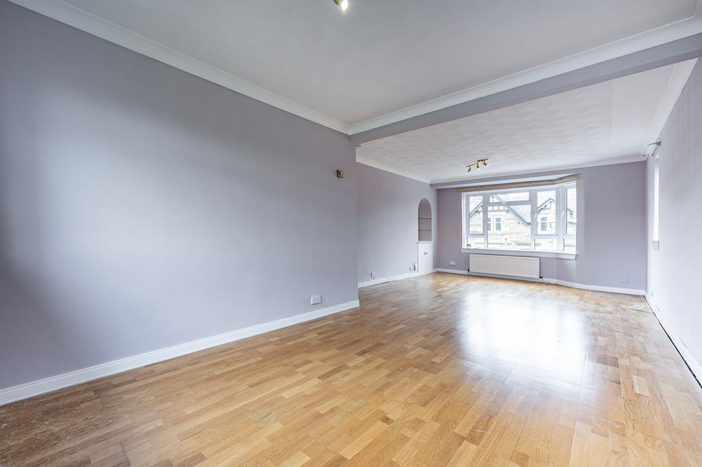 Property photo 2 of 27