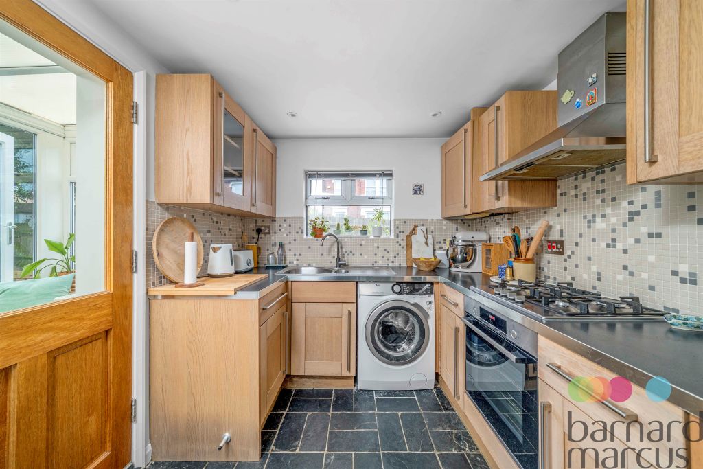 Property photo 3 of 18