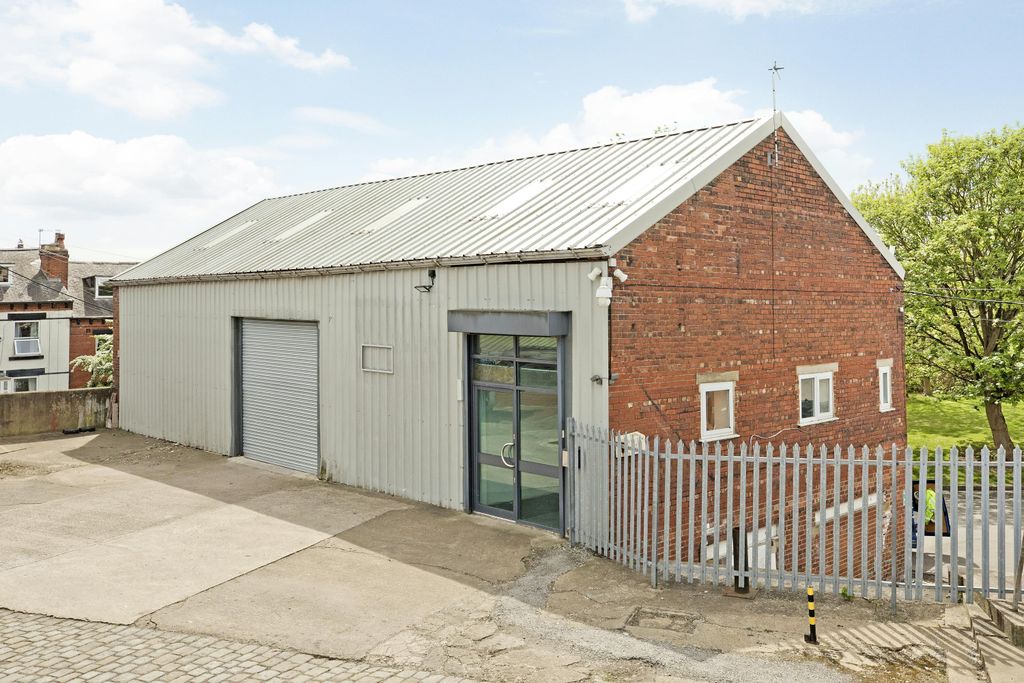 Property photo 1 of 8 Img_5457.Jpg